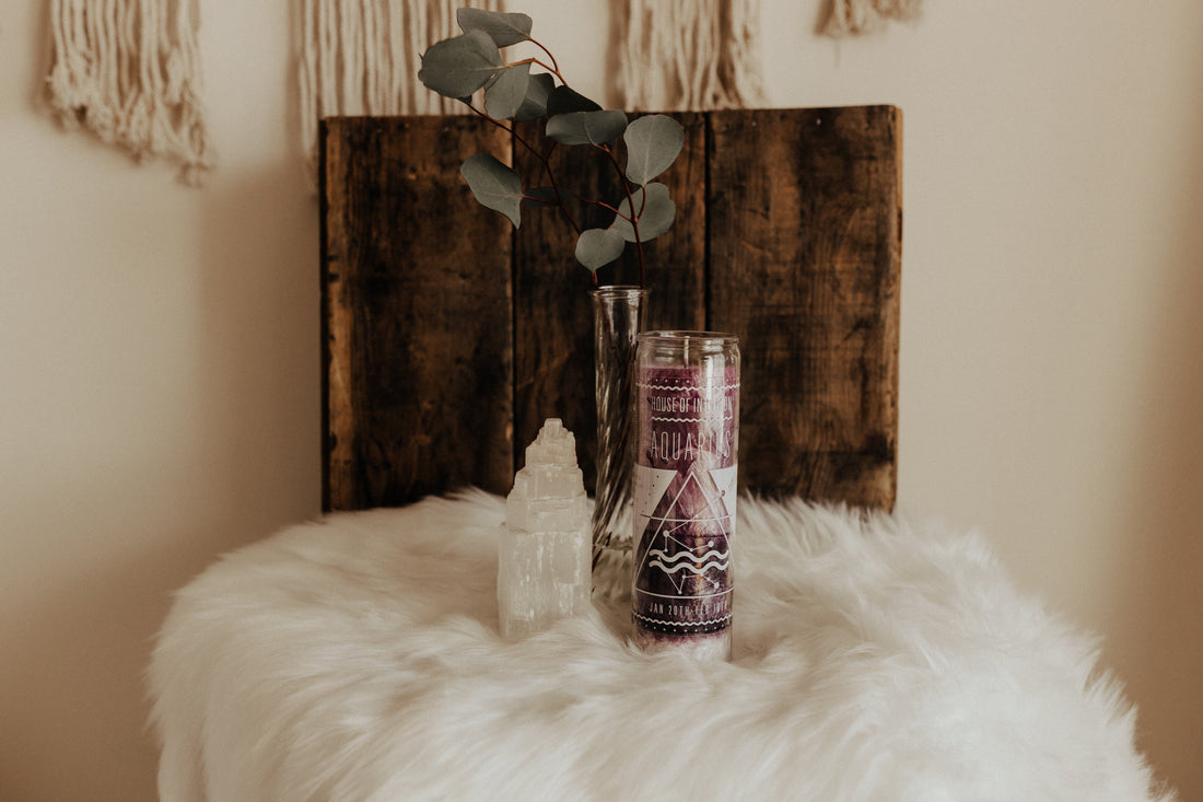 HOI Aquarius Zodiac Candle Candle -Zodiac V50