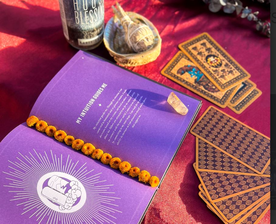 Inner Magic: A Journal For Tapping into Your Intuition Media -Book V245